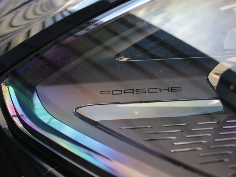 More views of Porsche Cayenne