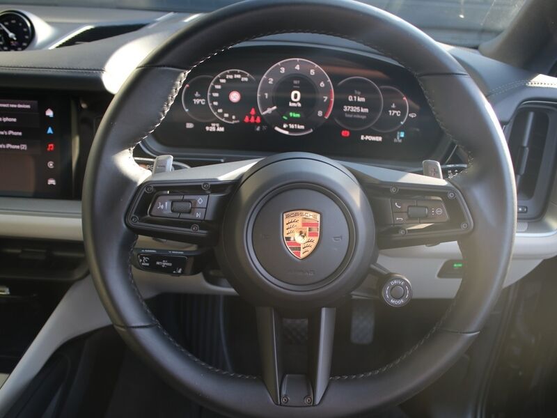 More views of Porsche Cayenne