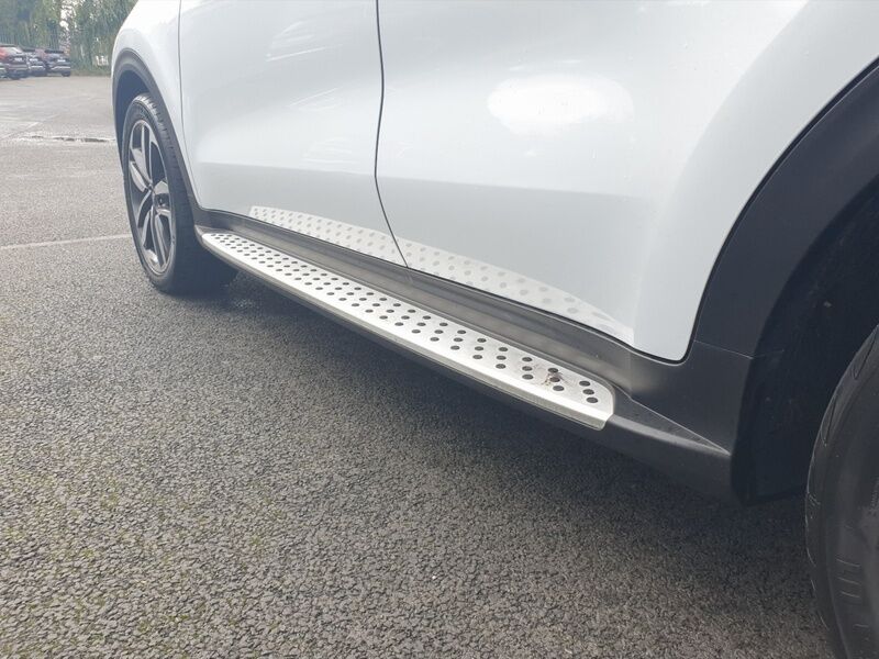 More views of Kia Sportage