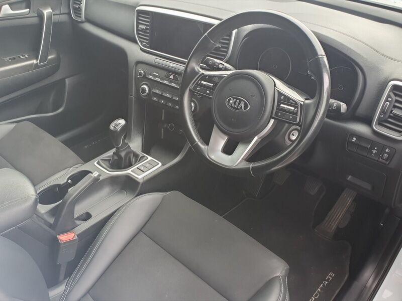 More views of Kia Sportage