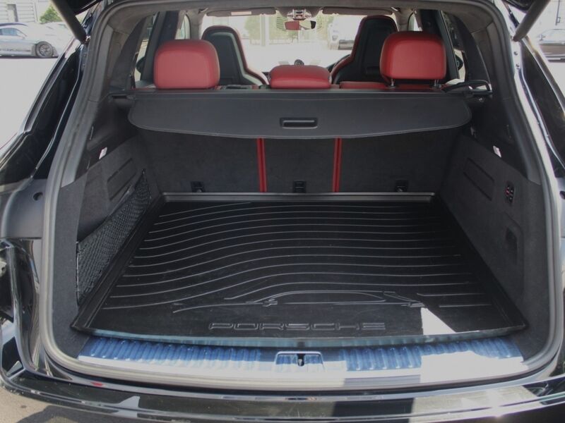 More views of Porsche Cayenne