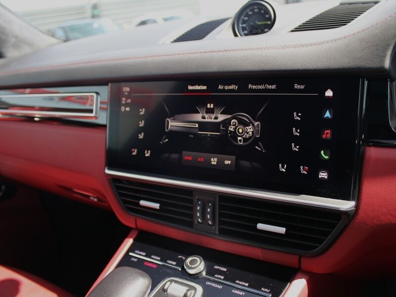 More views of Porsche Cayenne