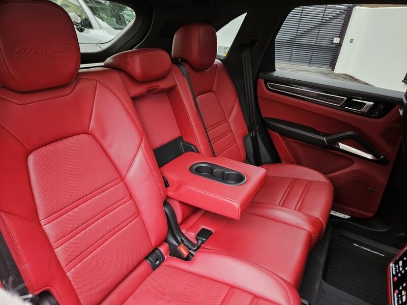 More views of Porsche Cayenne