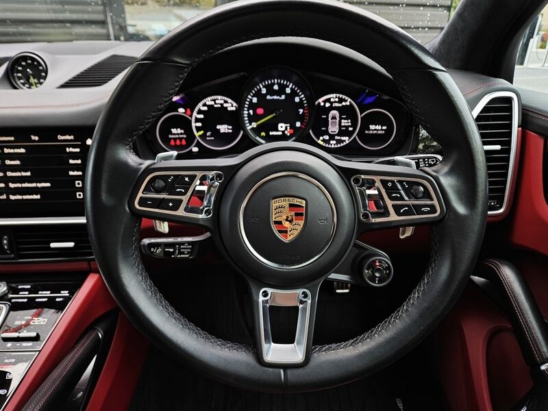 More views of Porsche Cayenne