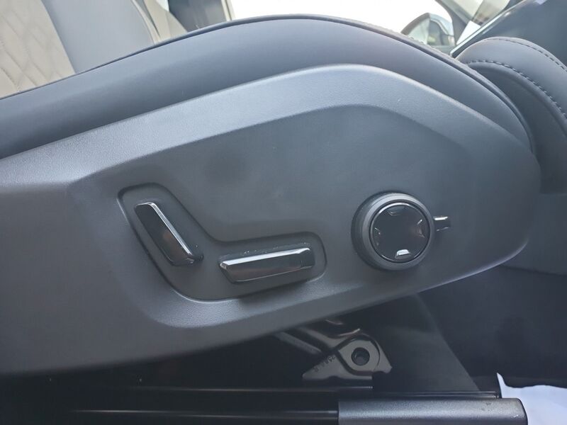 More views of Volvo XC90