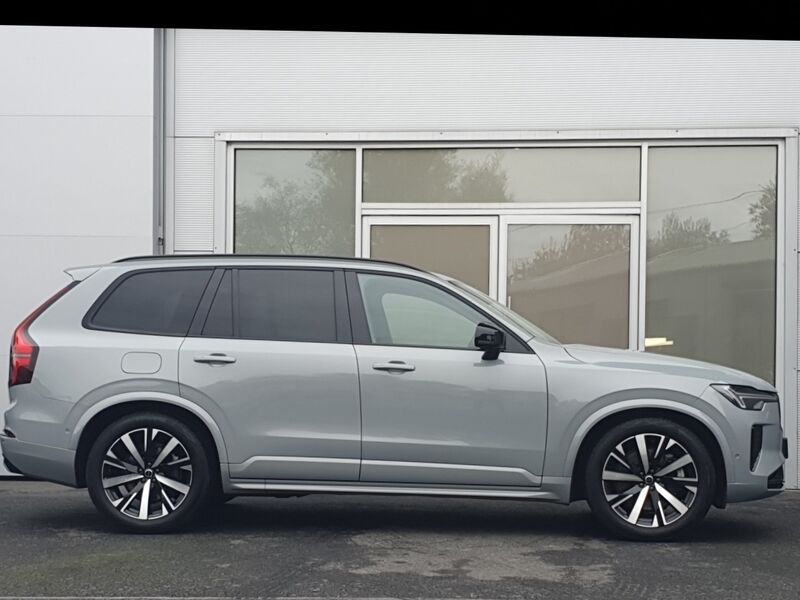 More views of Volvo XC90
