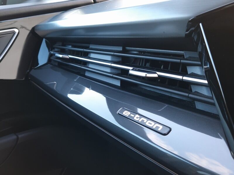 More views of Audi Q4 e-tron