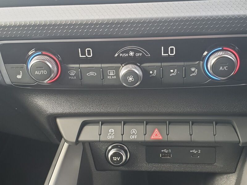 More views of Audi A1