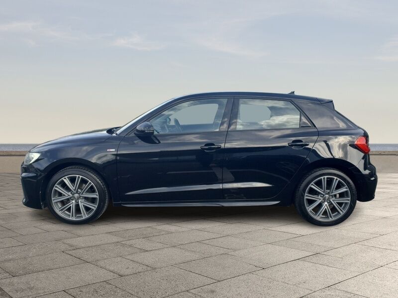 More views of Audi A1