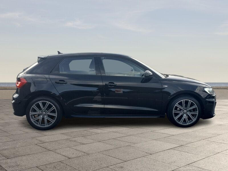 More views of Audi A1