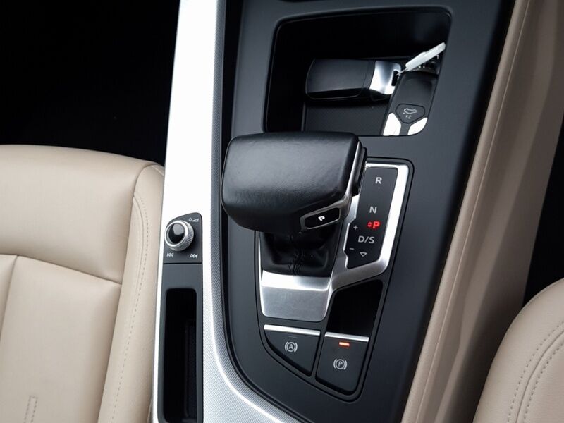 More views of Audi A4