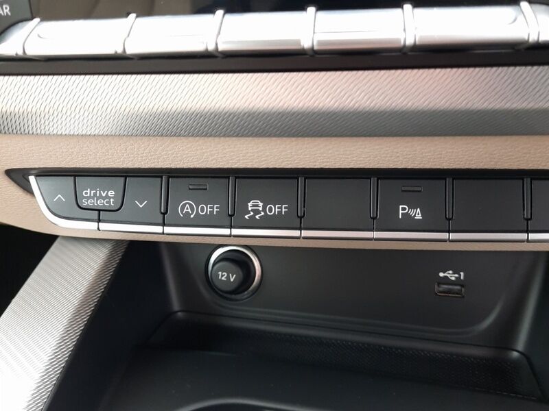 More views of Audi A4