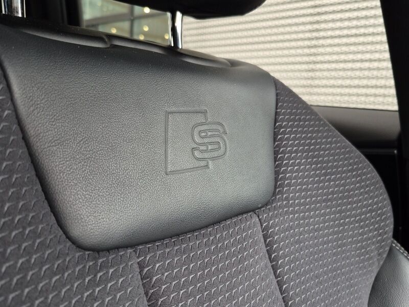 More views of Audi A4