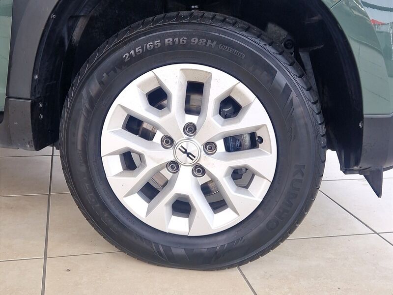 More views of Dacia Duster
