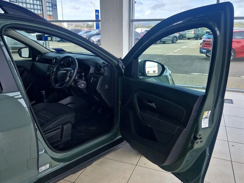 More views of Dacia Duster