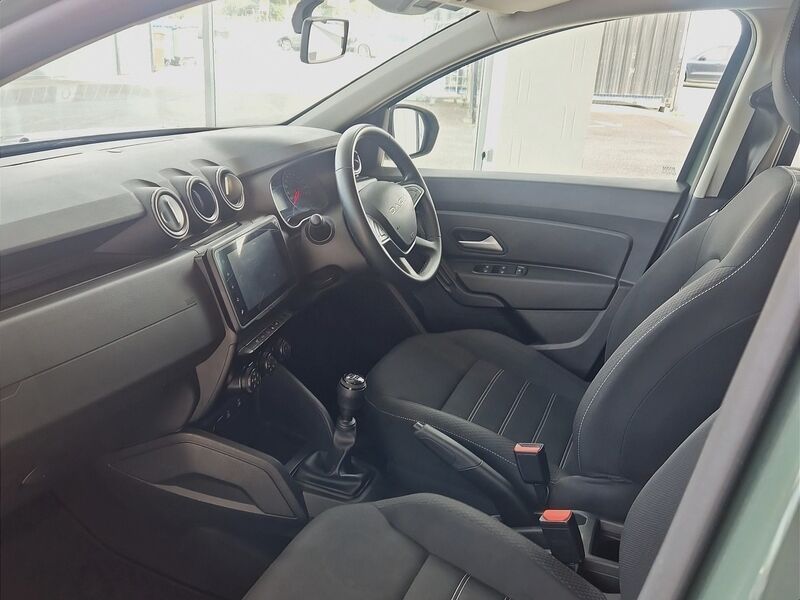 More views of Dacia Duster