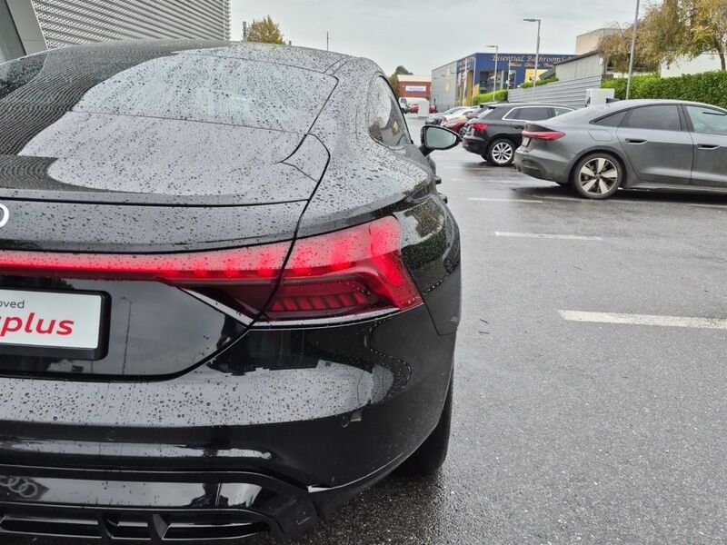 More views of Audi e-tron