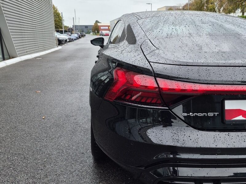 More views of Audi e-tron