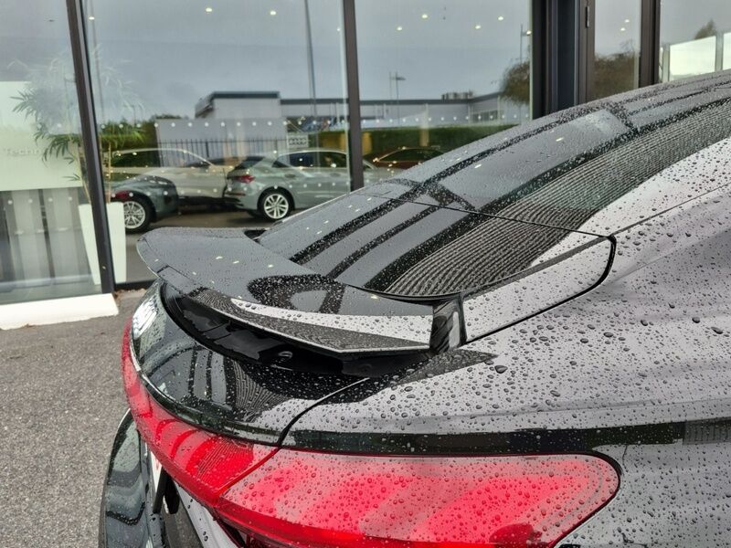 More views of Audi e-tron