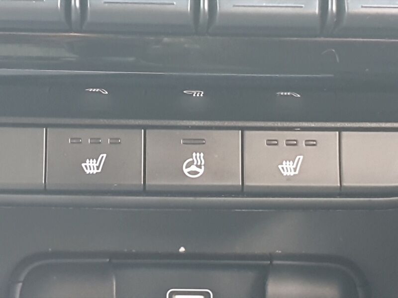 More views of Kia Sportage