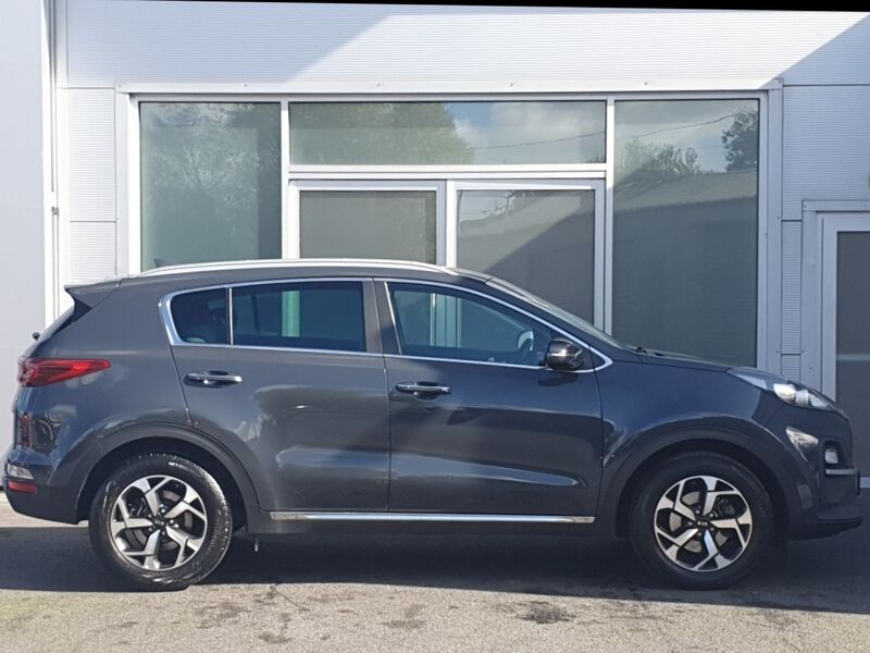More views of Kia Sportage