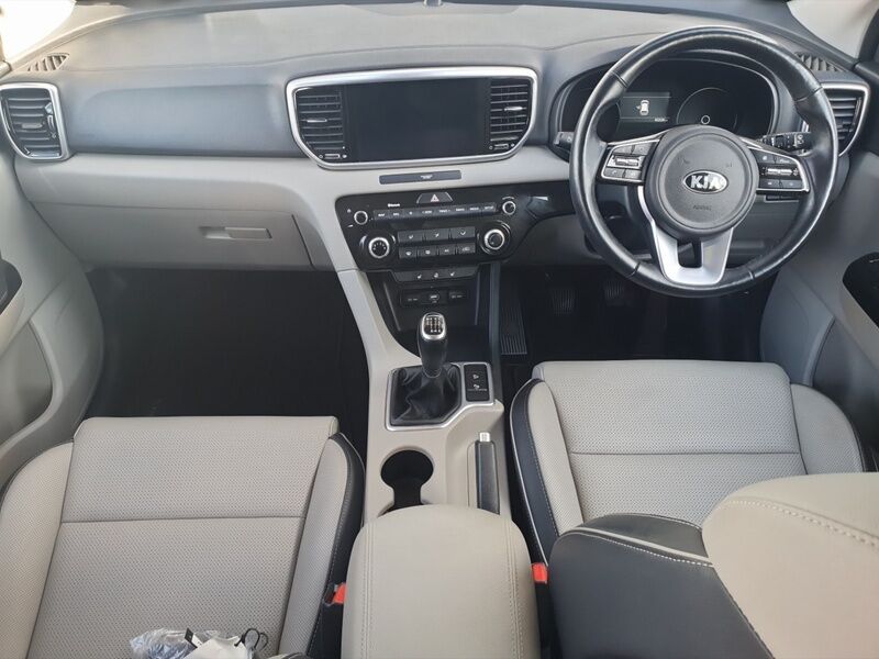 More views of Kia Sportage