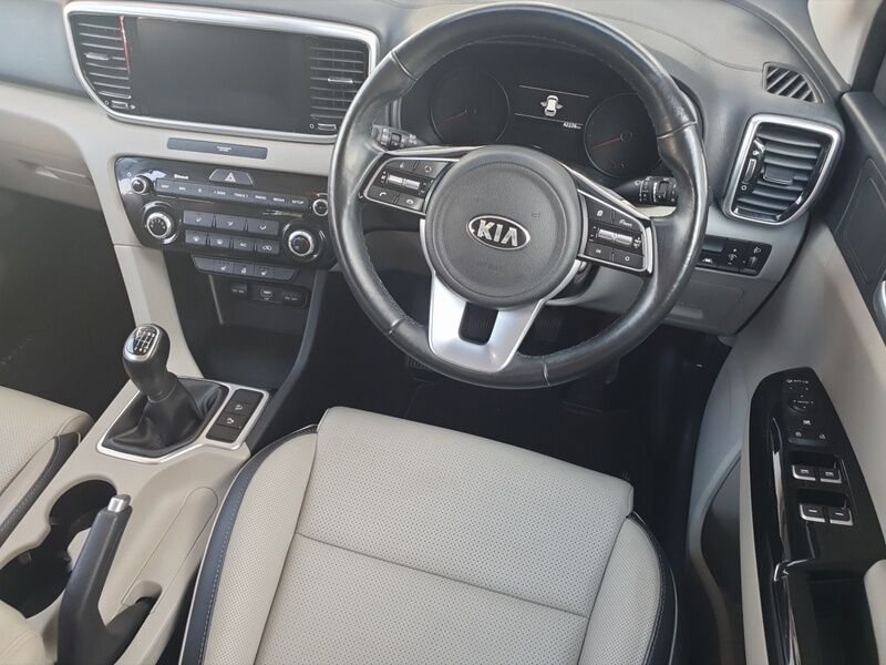 More views of Kia Sportage