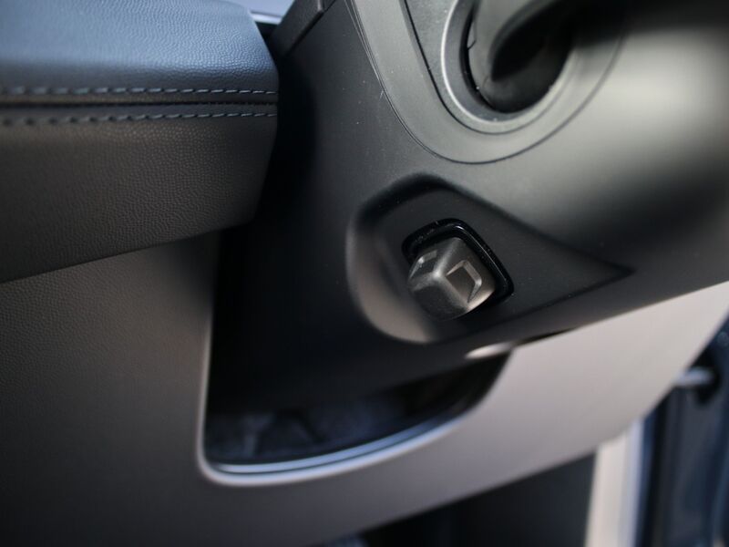 More views of Porsche Cayenne