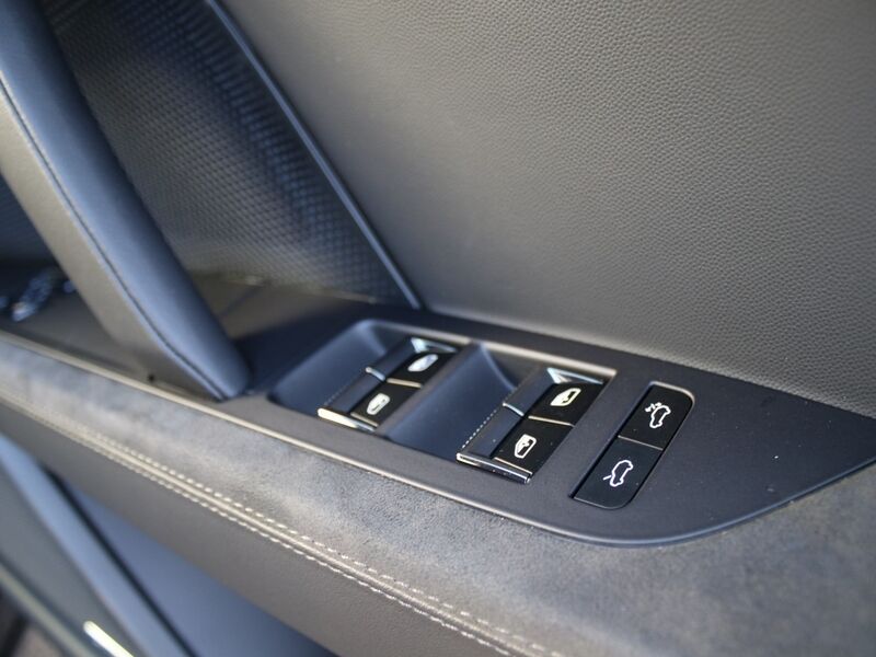 More views of Porsche Cayenne