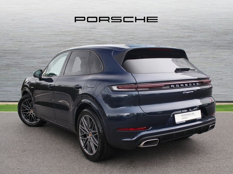 More views of Porsche Cayenne