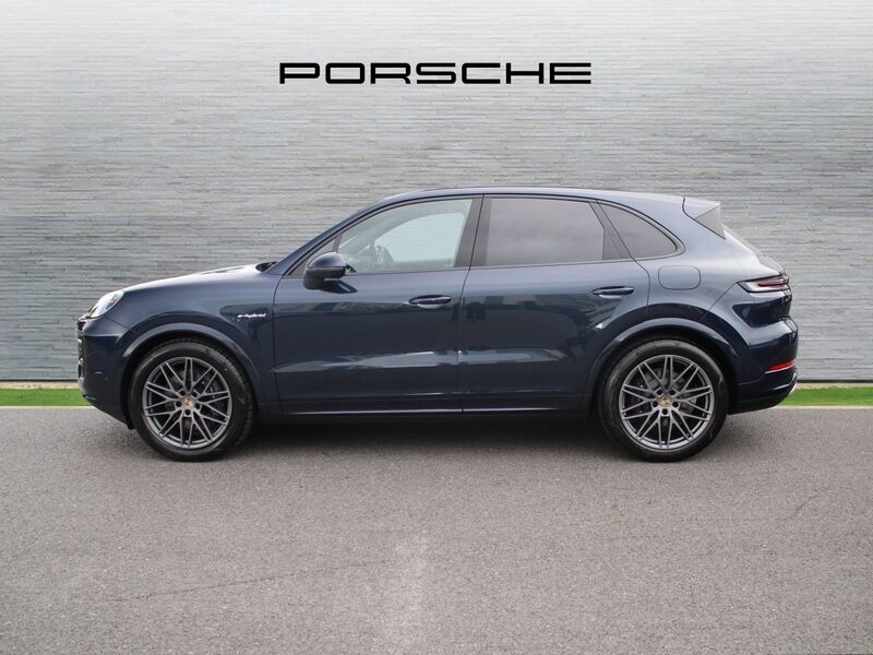 More views of Porsche Cayenne