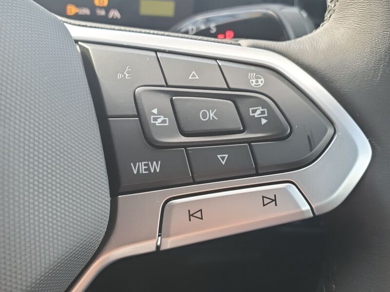 More views of Volkswagen Tayron