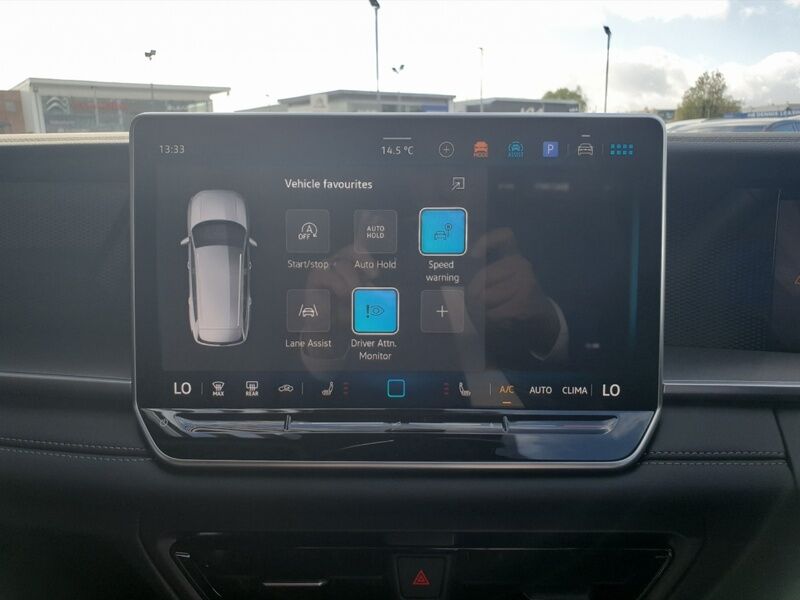 More views of Volkswagen Tayron