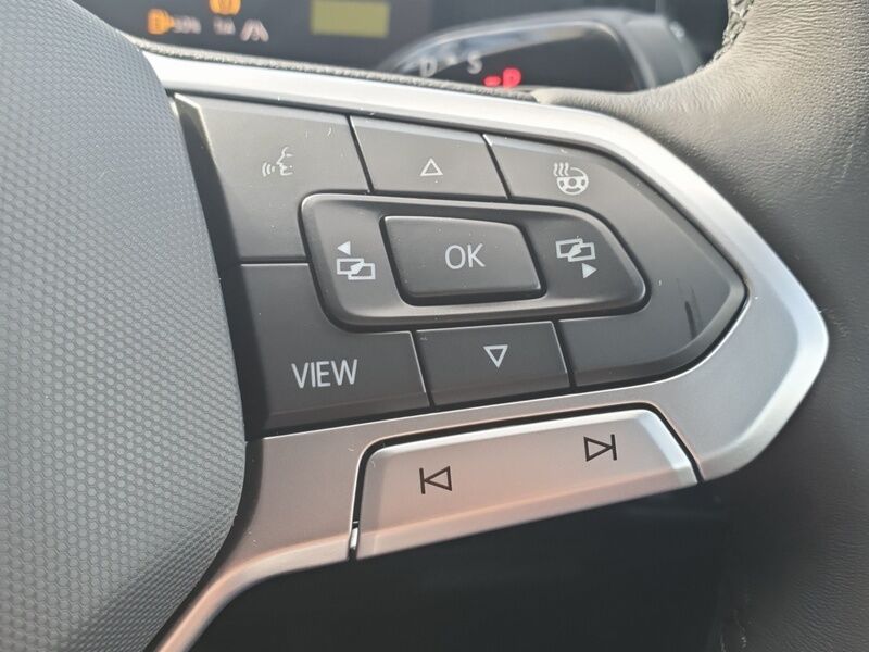 More views of Volkswagen Tayron