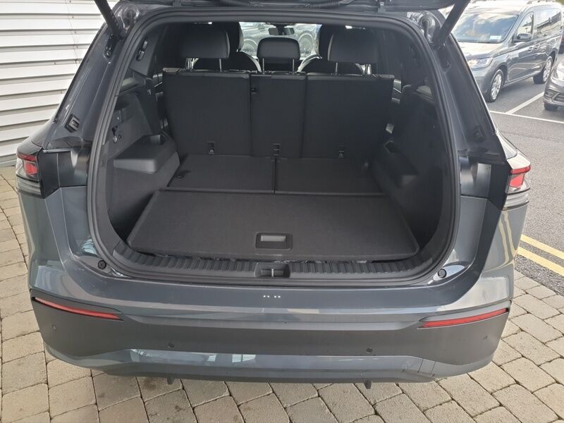 More views of Volkswagen Tayron
