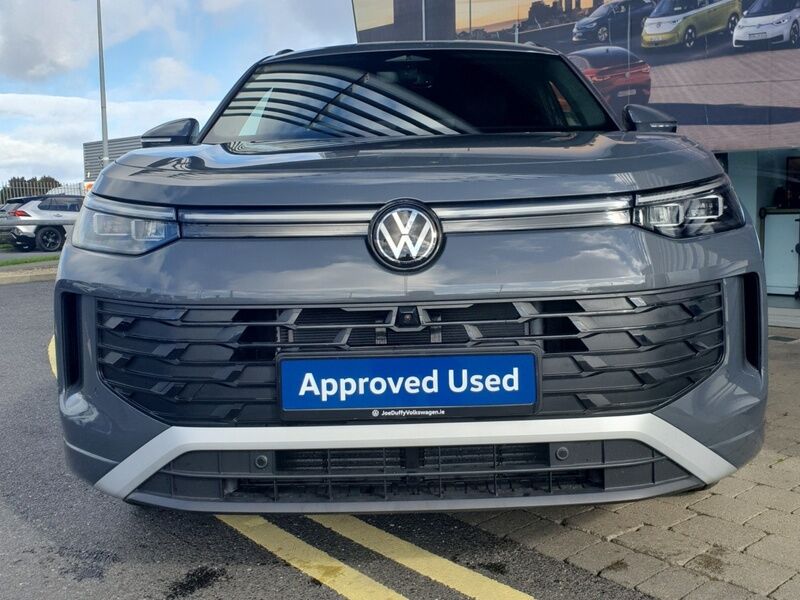 More views of Volkswagen Tayron