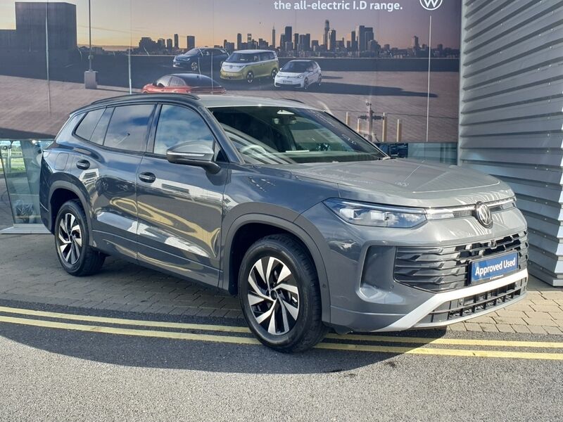 More views of Volkswagen Tayron