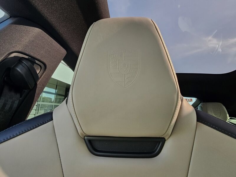 More views of Porsche Cayenne