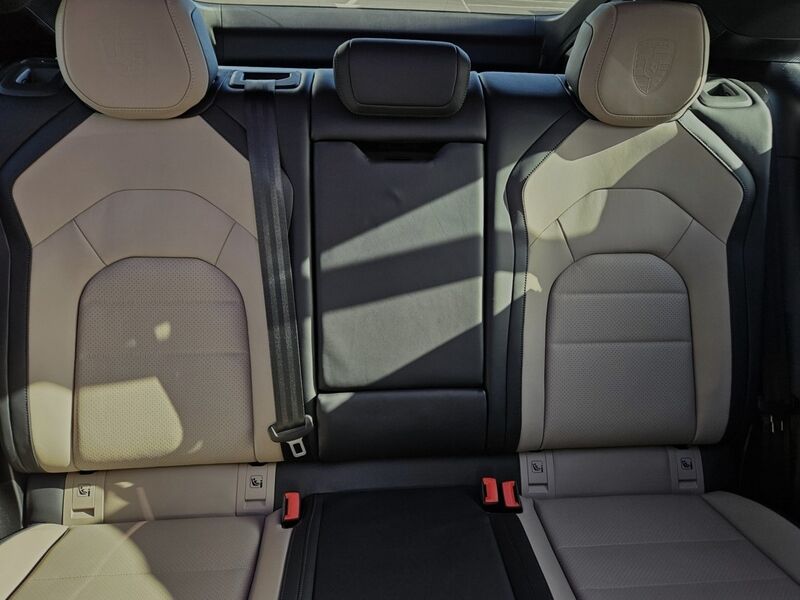 More views of Porsche Cayenne
