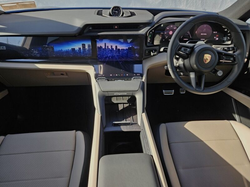 More views of Porsche Cayenne