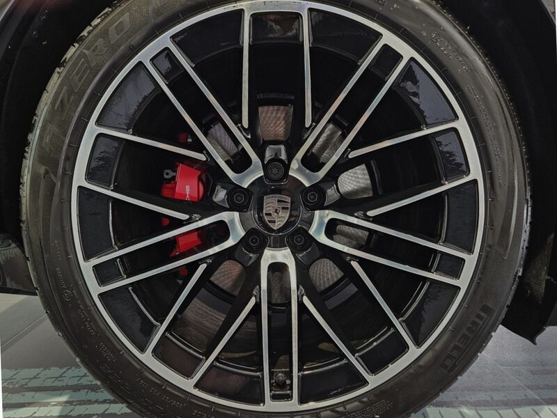 More views of Porsche Cayenne