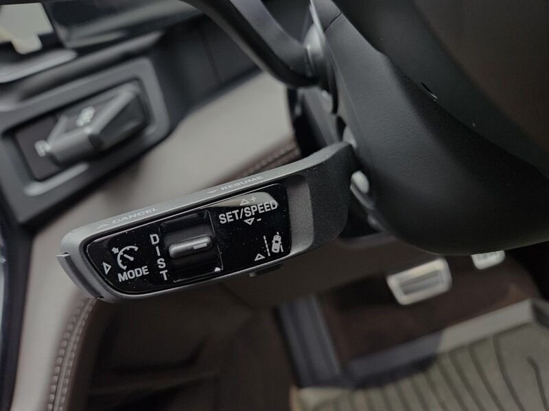 More views of Porsche Cayenne