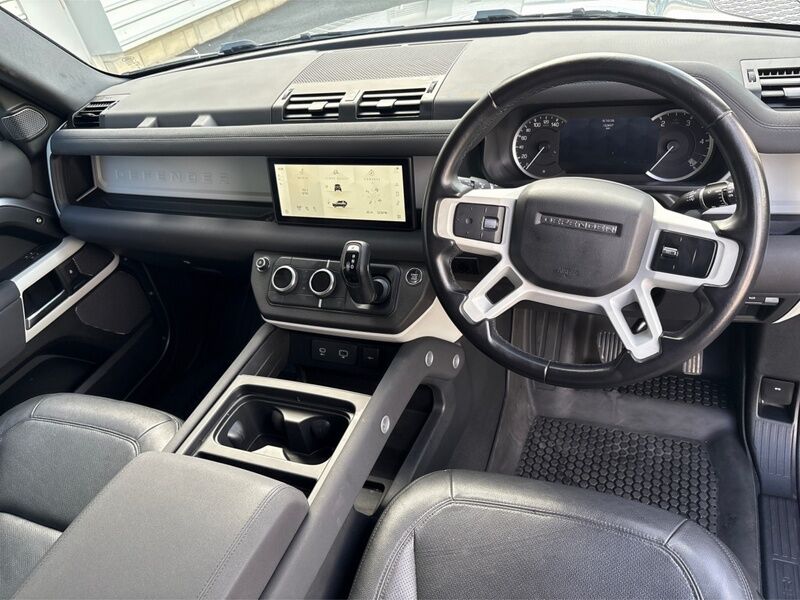 More views of Land Rover Defender