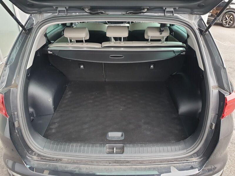 More views of Kia Sportage
