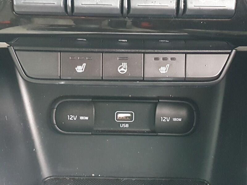 More views of Kia Sportage