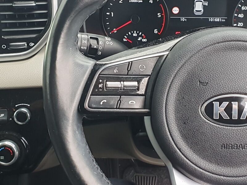 More views of Kia Sportage