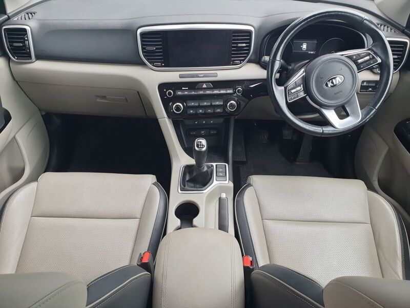 More views of Kia Sportage