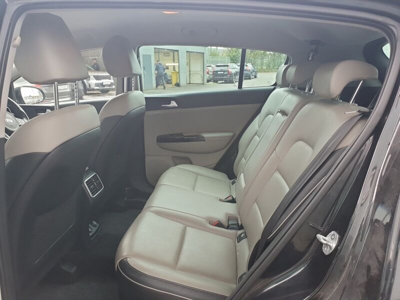 More views of Kia Sportage
