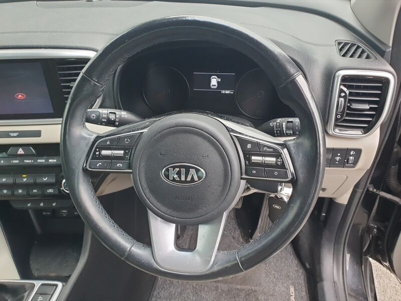 More views of Kia Sportage