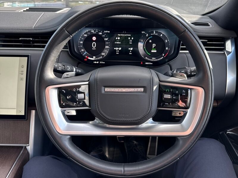 More views of Land Rover Range Rover